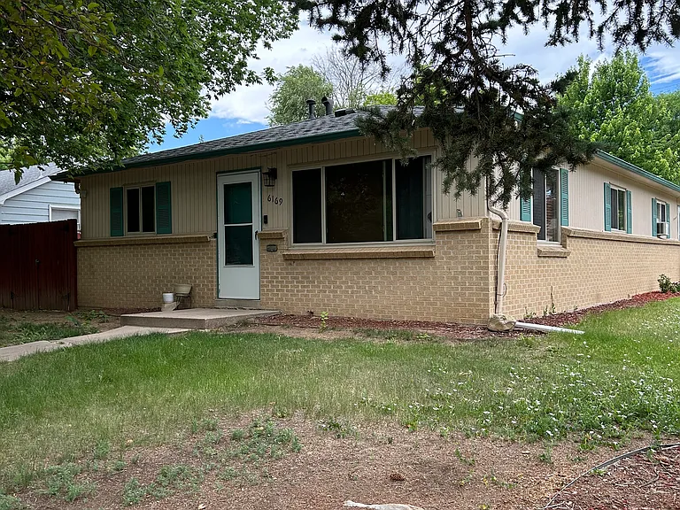 6169 S Sterne Cir — Photo 1