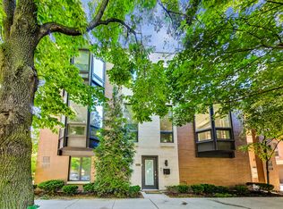 1437 N Cleveland Ave, Chicago, IL 60610