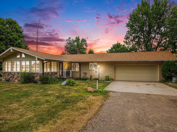 7349 E Main St, Eau Claire, MI 49111