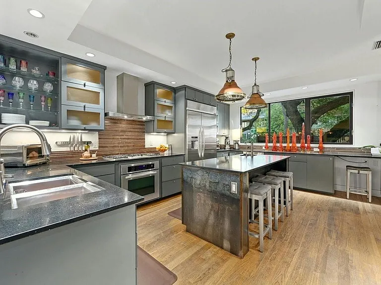 1402 Alta Vista Ave — Photo 22