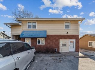 402 N Webster St, Spring Hill, KS 66083