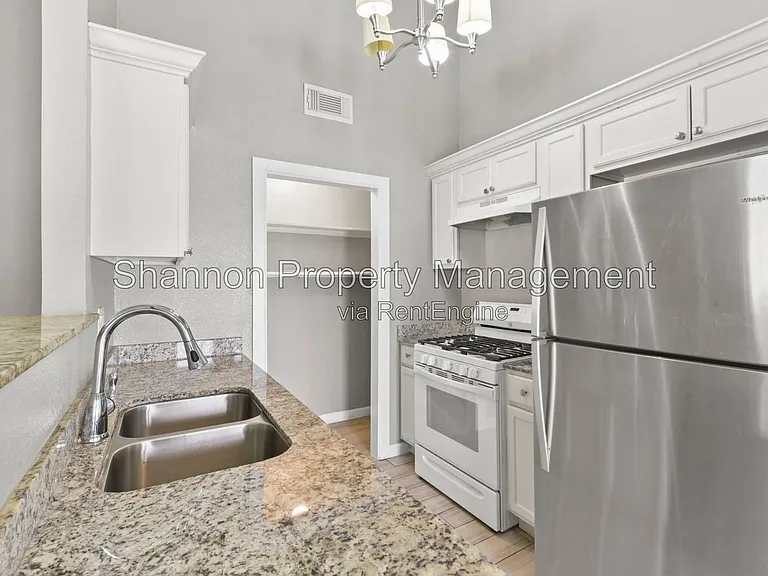 3110 Oak Rock Cir — Photo 13