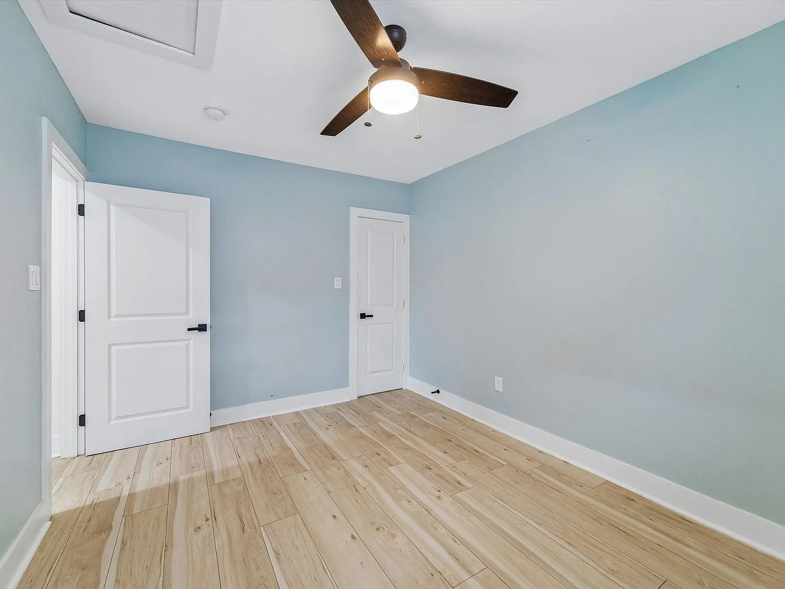 1 bed, 1.0 bath, 500 sqft, $1,100 — Photo 4