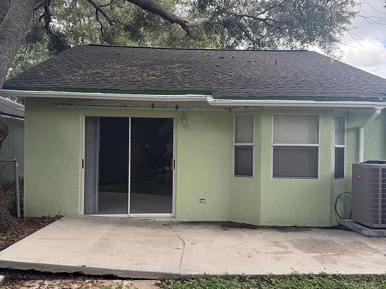 4400 Venice Dr — Photo 2