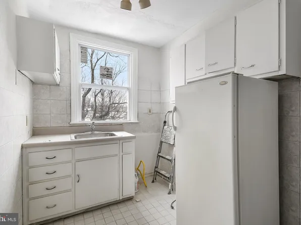 837 Windermere Ave, Drexel Hill, PA 19026