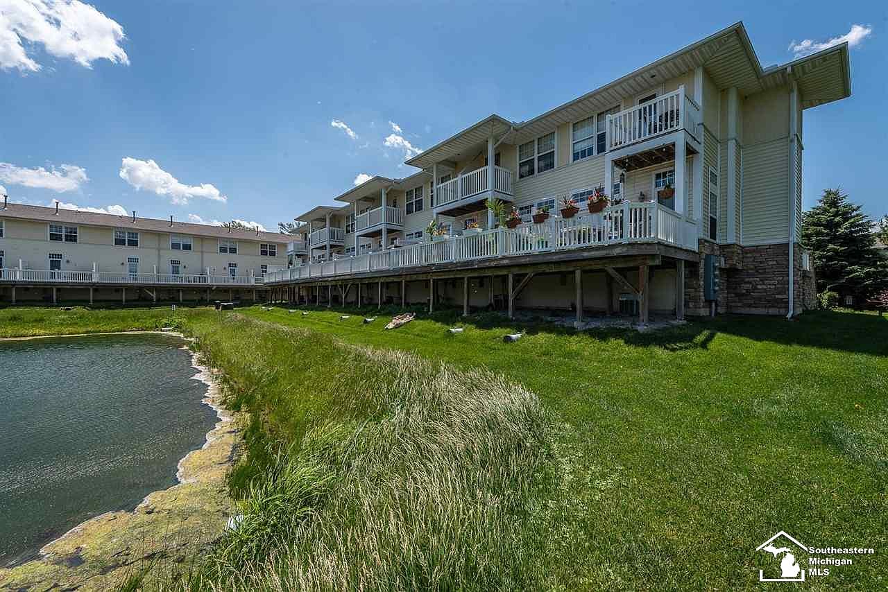 511 Mackinaw Trl, Luna Pier, MI 48157 Zillow