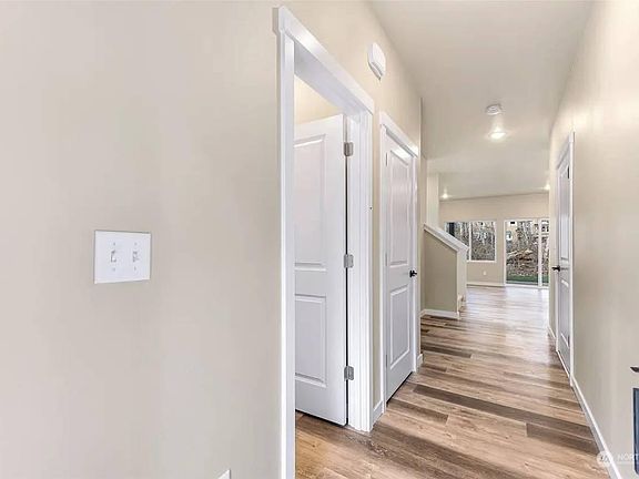4th image of 2862 Sandwood Ln
