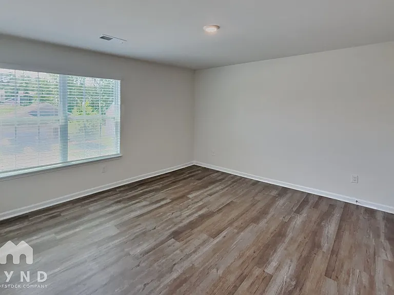 2331 Meadow Stream Dr — Photo 14