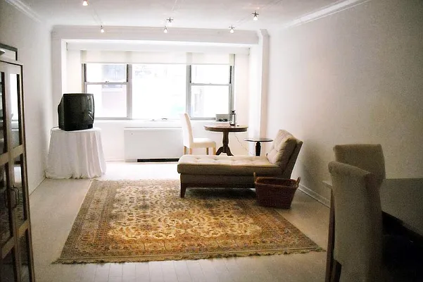 Sold by Corcoran | media 6
