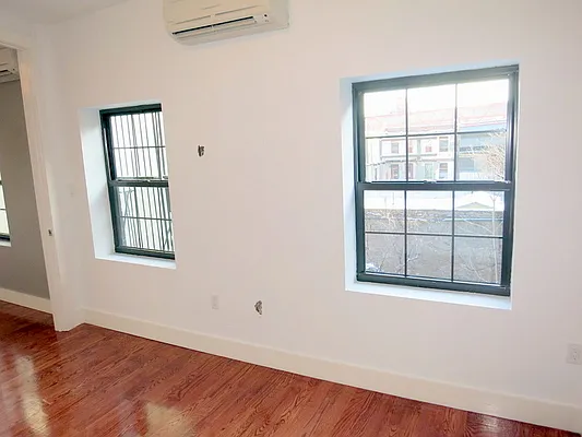 Rented by Nooklyn NYC LLC | media 36