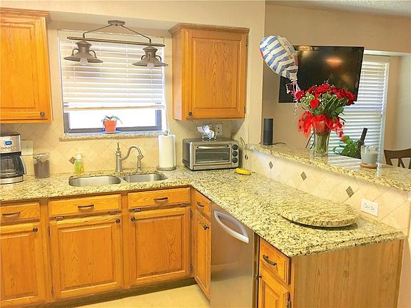 2nd image of 128 Summer Place Dr
