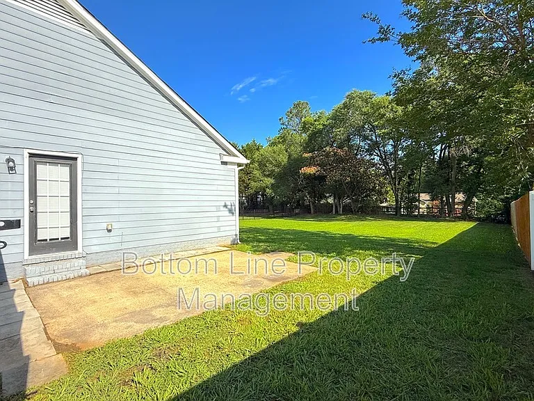 4013 Inglehurst Dr — Photo 22