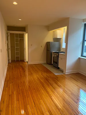 Rented by J & L Holding Corporation | media 9