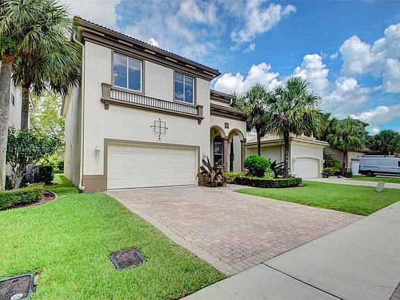 2nd image of 1092 Grove Park Circle
