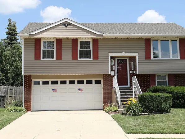 112 Ambassador Ave, Romeoville, IL 60446