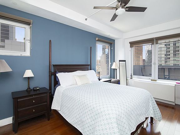 4th image of 4427 Purves St APT 15C