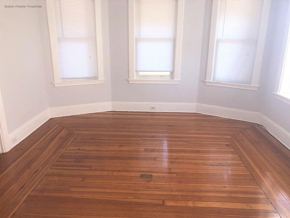 1st image of 117 Thomas Burgin Pkwy #1A