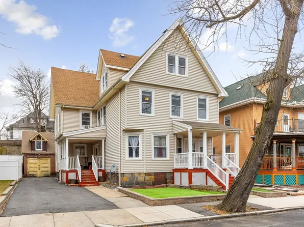 89-91 Tonawanda St, Dorchester Center, MA 02124