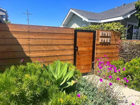 3621 E 7th St, Long Beach, CA 90804