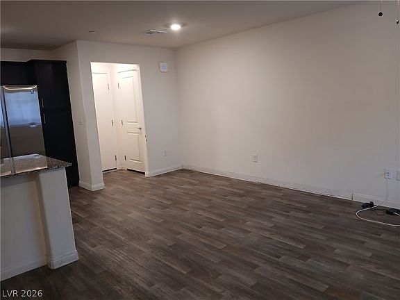 3rd image of 6811 Alpine White Ct