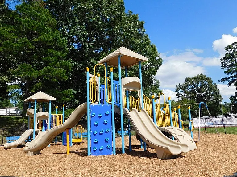 Woodlake (NC) — Photo 20