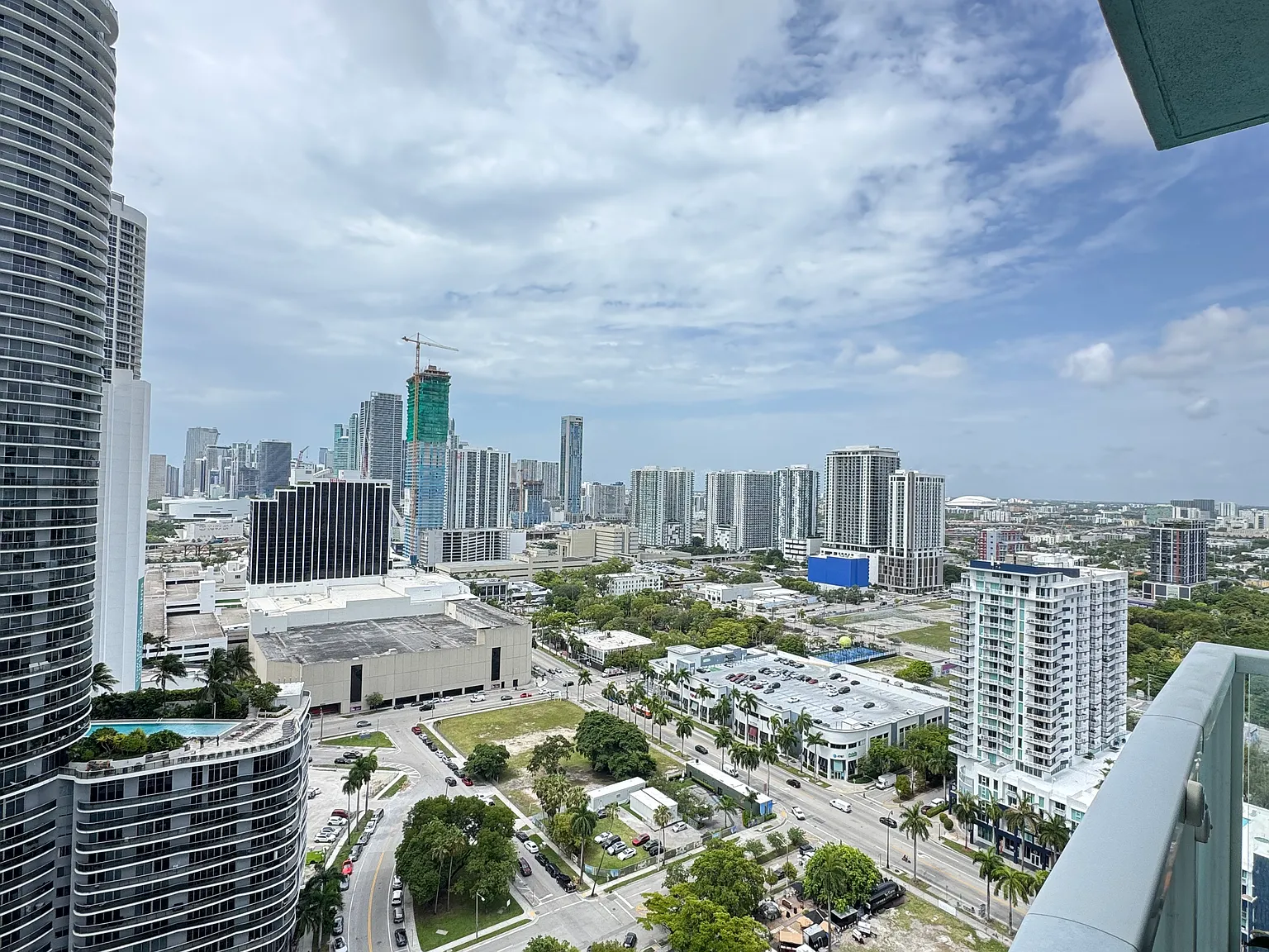 1 bed, 800 sqft, $2,700 — Photo 2