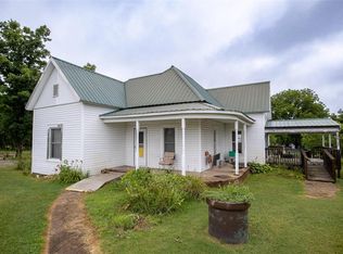 904 S Main St, Fredericktown, MO 63645