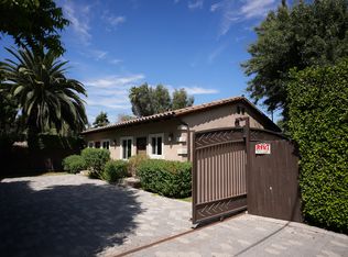 19617 Oxnard St, Tarzana, CA 91356
