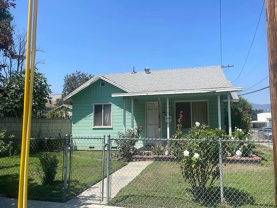 1st image of 24529 Walnut St