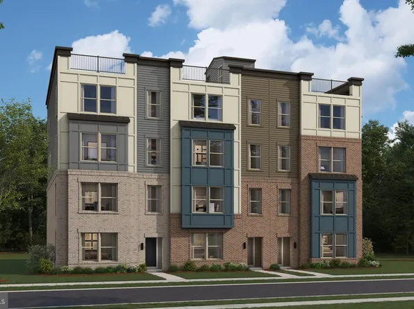 2150 Glacier Rd, Herndon, VA 20170