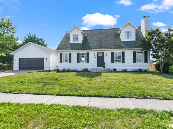 500 S 1st St, Sherman, IL 62684