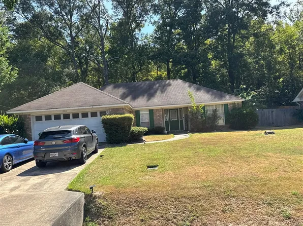 446 Siwell Meadows Dr, Byram, MS 39272