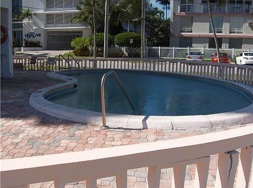 2nd image of 720 Bayshore Dr APT 502
