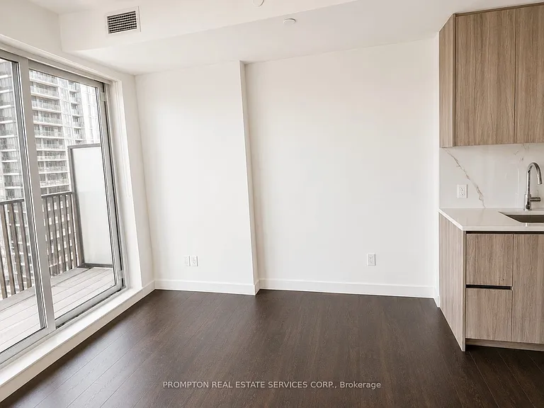 68 Esther Shiner Blvd #1811 — Photo 5