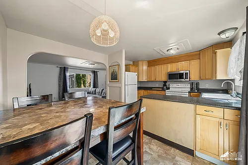 300 E 45th Ave #4 Photo 1 300 E 45th Ave #4 Photo 1