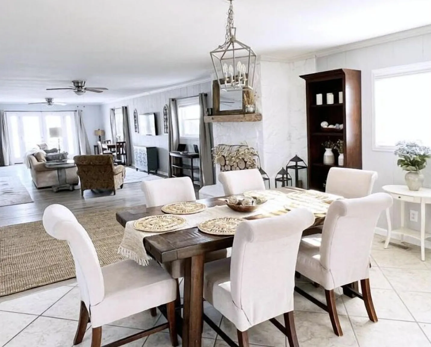 3 bed, 2000 sqft, $2,350 — Photo 1
