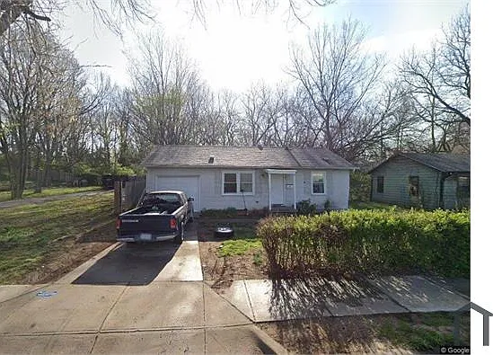 2321 Monroe Ave