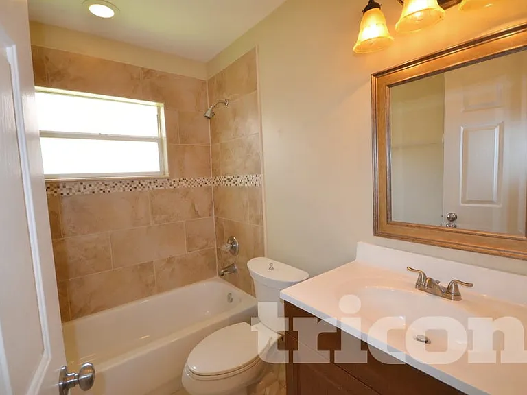 2517 Clareside Dr — Photo 18
