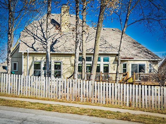 5th image of 1732 NE 80th Pl