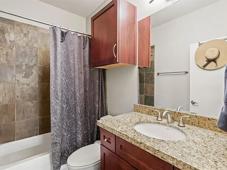 5226 Lillian St — Photo 10