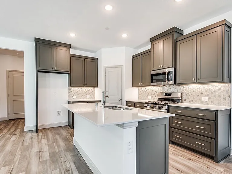 8713 Phoebe Rd — Photo 6