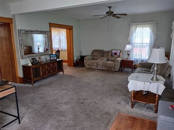2nd image of 5905 Jefferson Ave