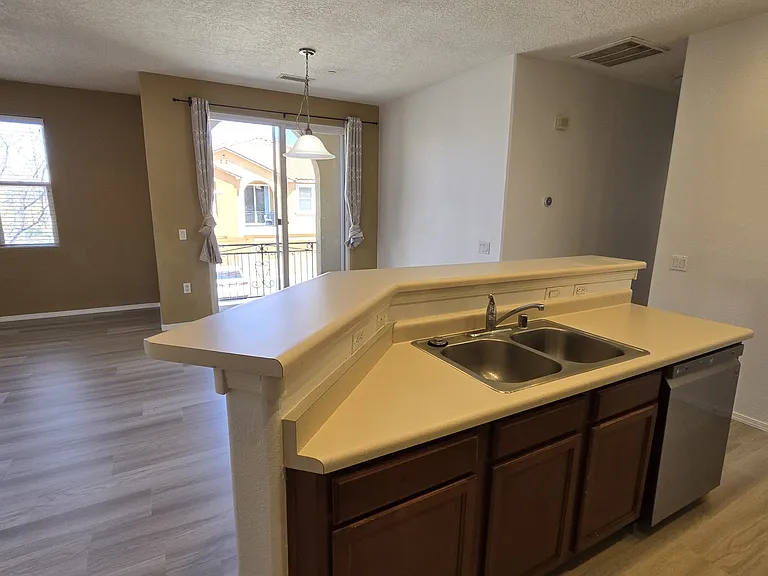 601 Menaul Blvd NE #4406 — Photo 8