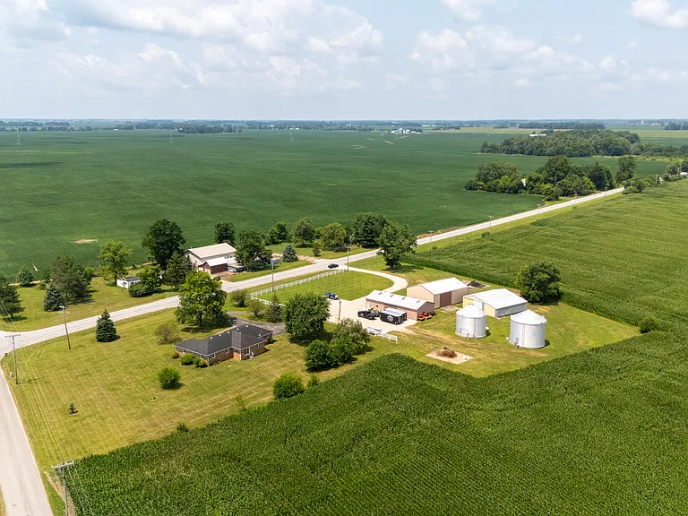 1041 N US Highway 421 — Photo 28