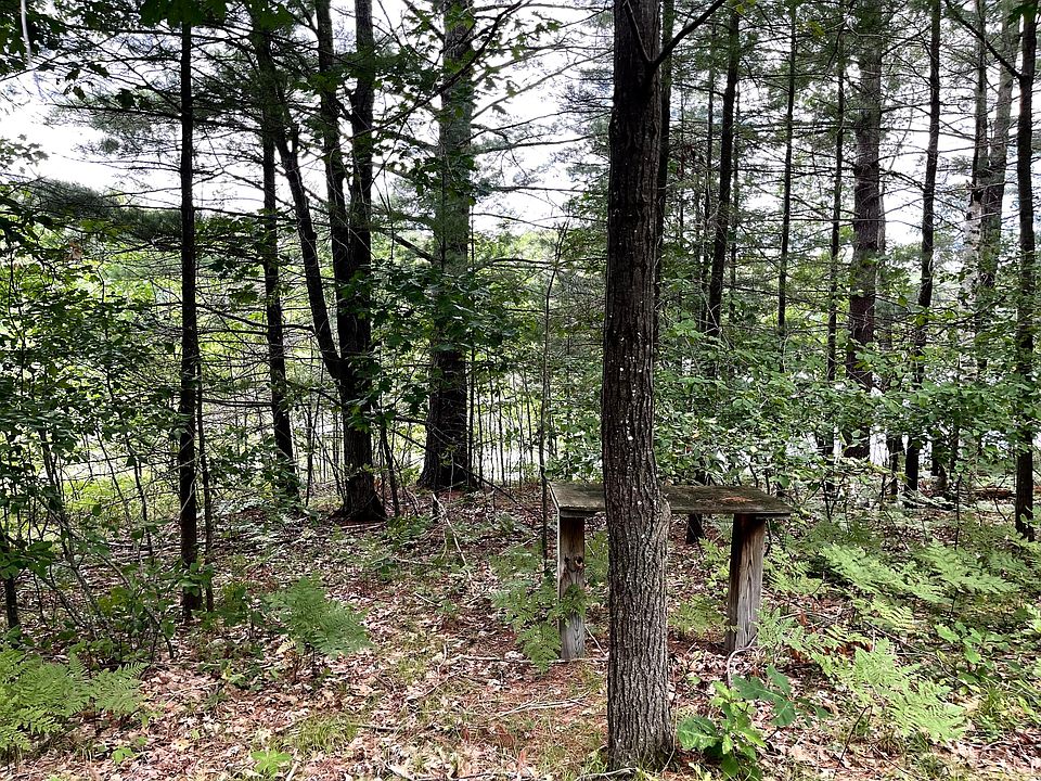 2nd image of 4650 Hiawatha Trl