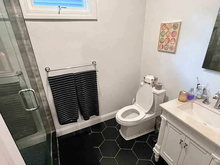 200 L St #1 — Photo 11