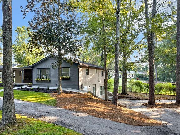 2nd image of 3951 Covered Bridge Rd SW