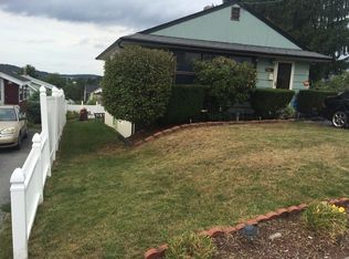 9 Christine St, Worcester, MA 01606