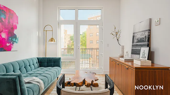Rented by Nooklyn NYC LLC | media 105