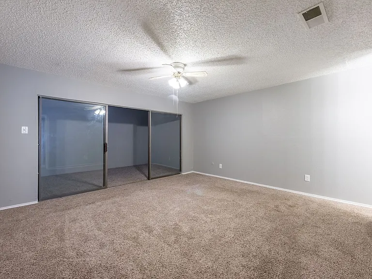 4605 & 4607 Menzer Rd — Photo 25